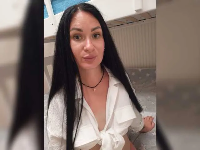 Live sex webcam photo for Helena27002 #275994618