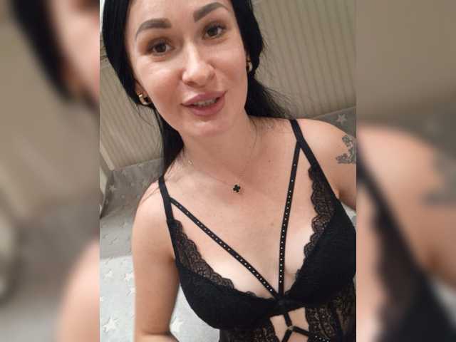 Live sex webcam photo for Helena27002 #276124935