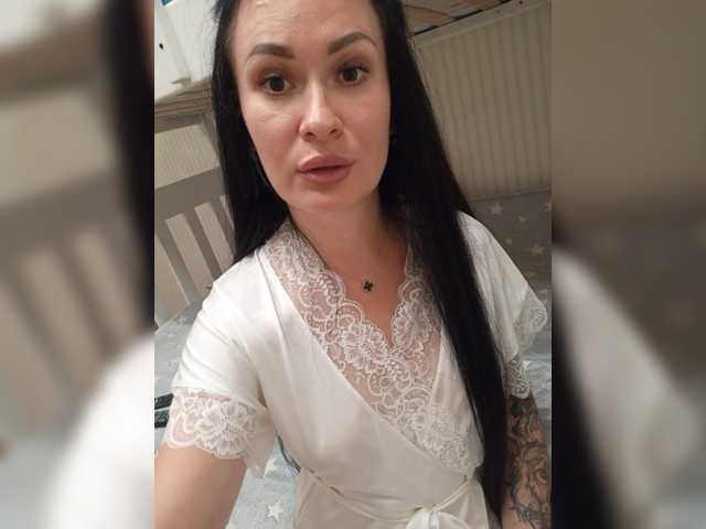 Live sex webcam photo for Helena27002 #276223527