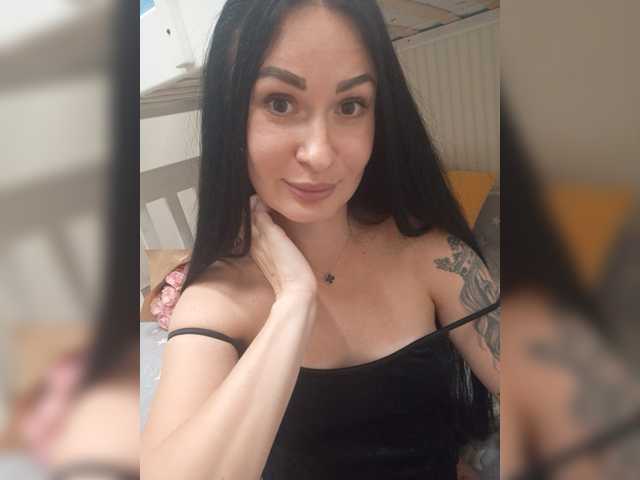 Live sex webcam photo for Helena27002 #276245844