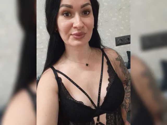 Live sex webcam photo for Helena27002 #276539780
