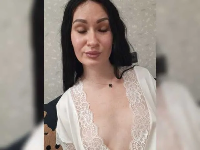 Live sex webcam photo for Helena27002 #276574086