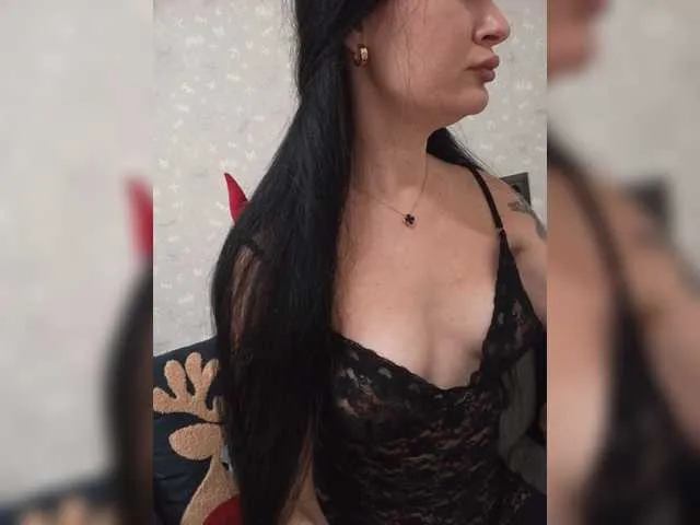 Live sex webcam photo for Helena27002 #276943085