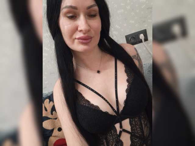 Live sex webcam photo for Helena27002 #277176834