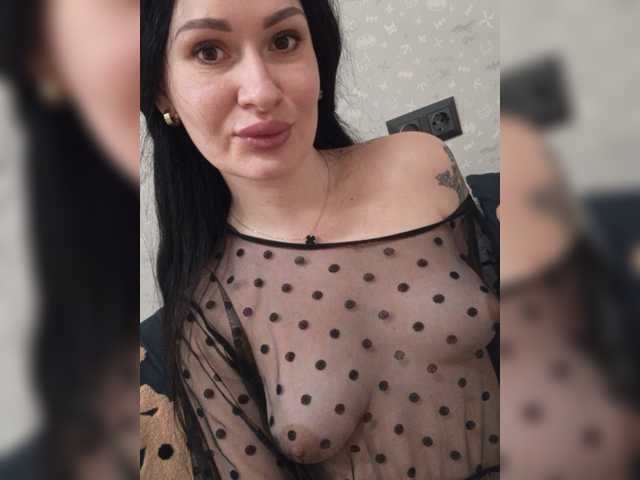 Live sex webcam photo for Helena27002 #277182159