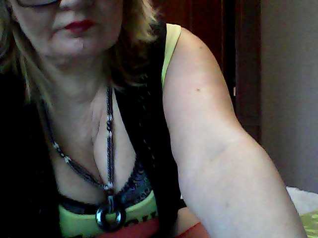 Live sex webcam photo for HelenaGloss #277414415