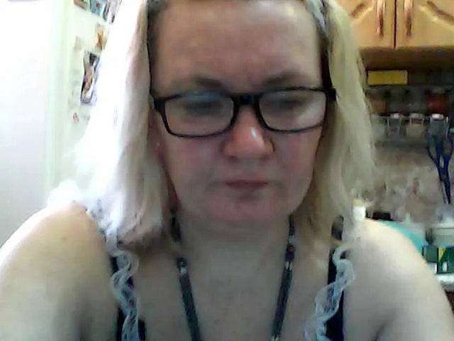 Live sex webcam photo for HelenaGloss #277441178