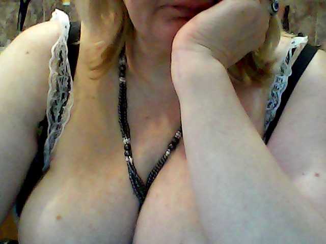 Live sex webcam photo for HelenaGloss #277442263