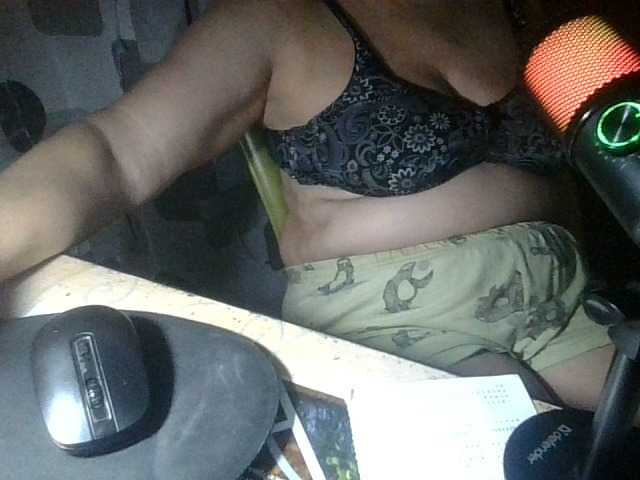 Live sex webcam photo for HelenaGloss #277706058