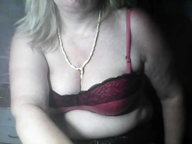 Live sex webcam photo for HelenaGloss #278264992