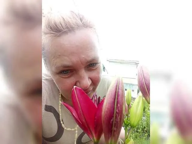 Live sex webcam photo for HelenaGloss #278291269