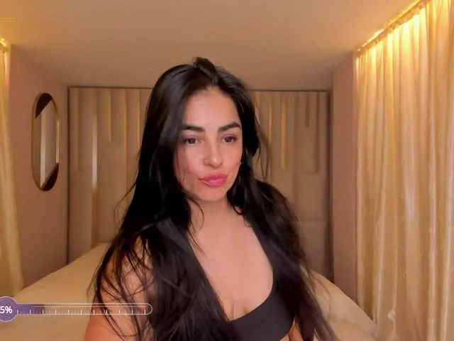 Live sex webcam photo for HelenaGrey #276349854