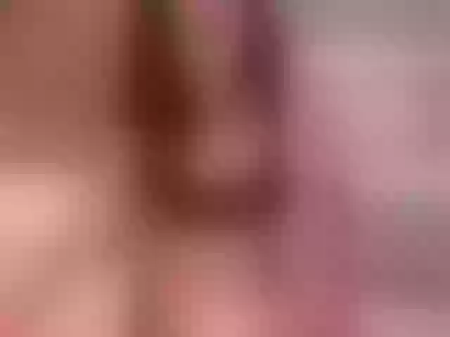 Live sex webcam photo for HelenaGrey #276399534
