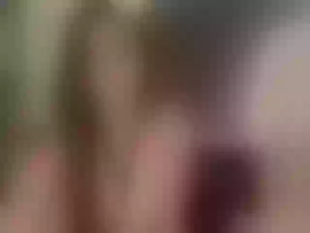 Live sex webcam photo for HelenaGrey #276448375