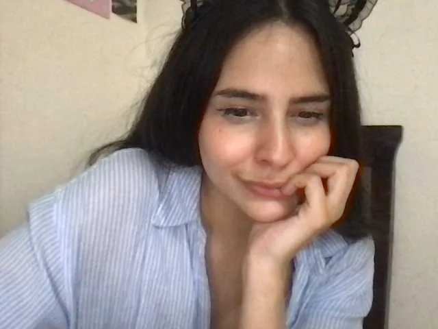 Live sex webcam photo for HelenaMarkos #276400778