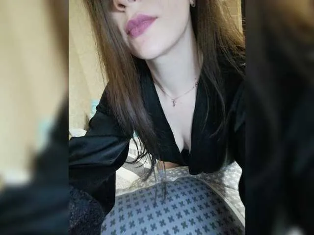 Live sex webcam photo for HellMor #272127308