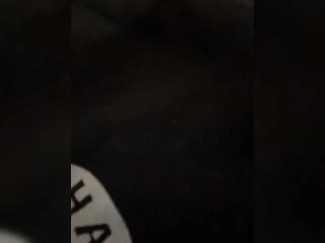 Live sex webcam photo for HellMor #273614546