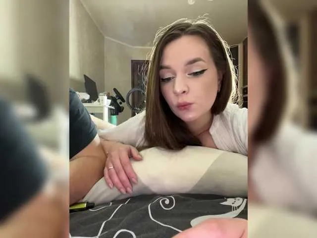 Live sex webcam photo for HellMor #290037206