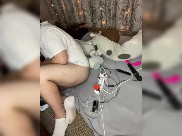 Live sex webcam photo for HellMor #291116592