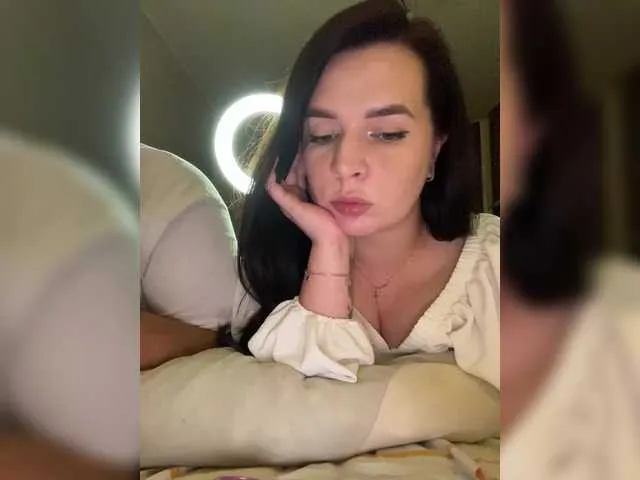 Live sex webcam photo for HellMor #291599590