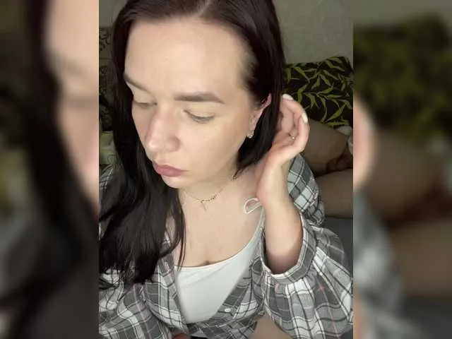 Live sex webcam photo for HellMor #291696335