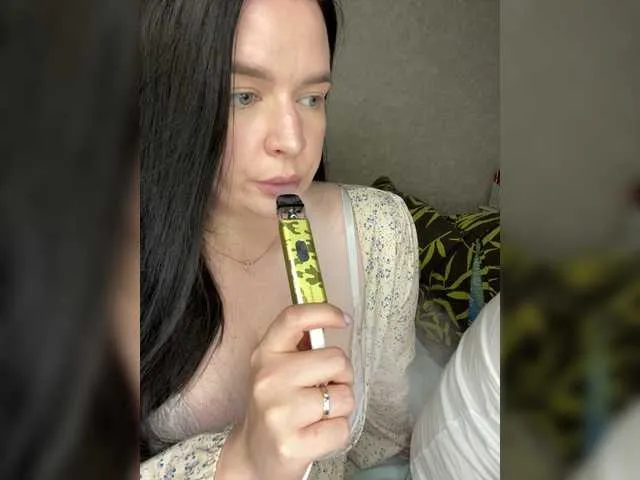 Live sex webcam photo for HellMor #291805481