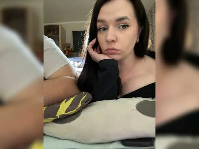 Live sex webcam photo for HellMor #291854904