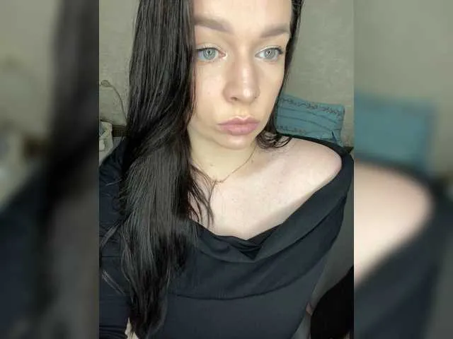 Live sex webcam photo for HellMor #291915743