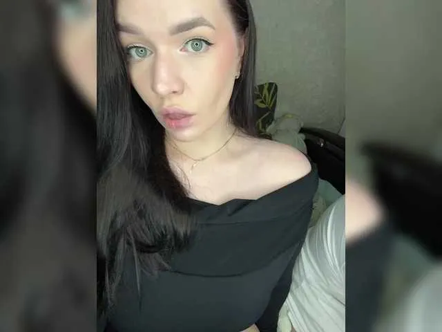 Live sex webcam photo for HellMor #291965987