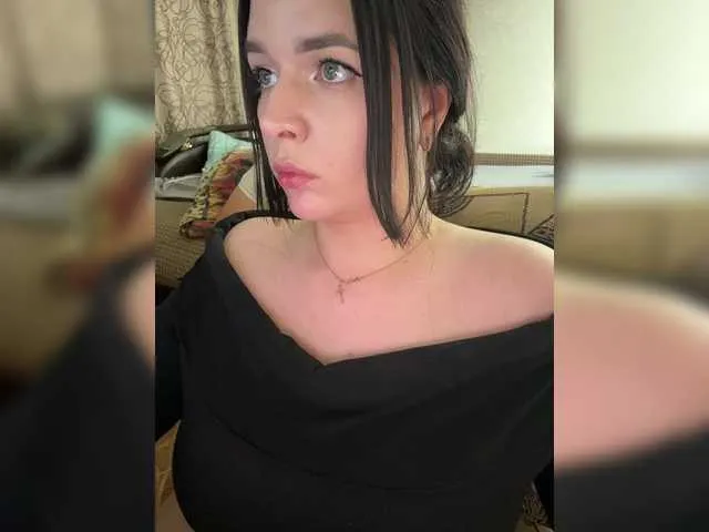 Live sex webcam photo for HellMor #292066347