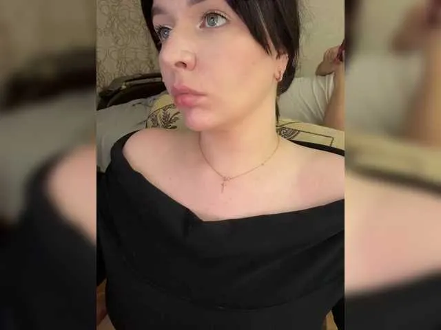 Live sex webcam photo for HellMor #292246611