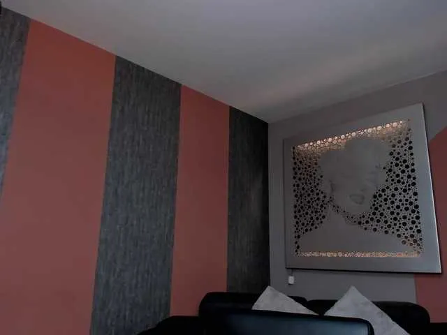 Live sex webcam photo for HellenJacobs #273313408