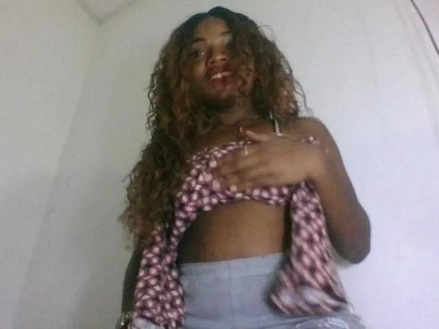Live sex webcam photo for Hemreyi #291540702