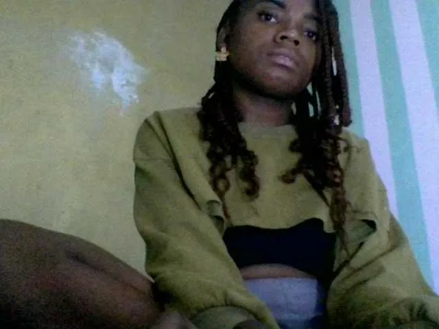 Live sex webcam photo for Hemreyi #291676752