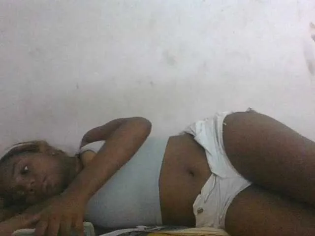 Live sex webcam photo for Hemreyi #292678438