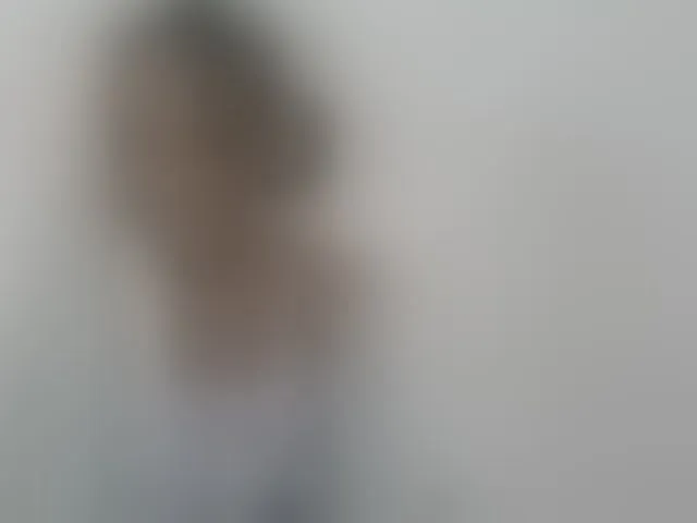 Live sex webcam photo for Hemreyi #293812923