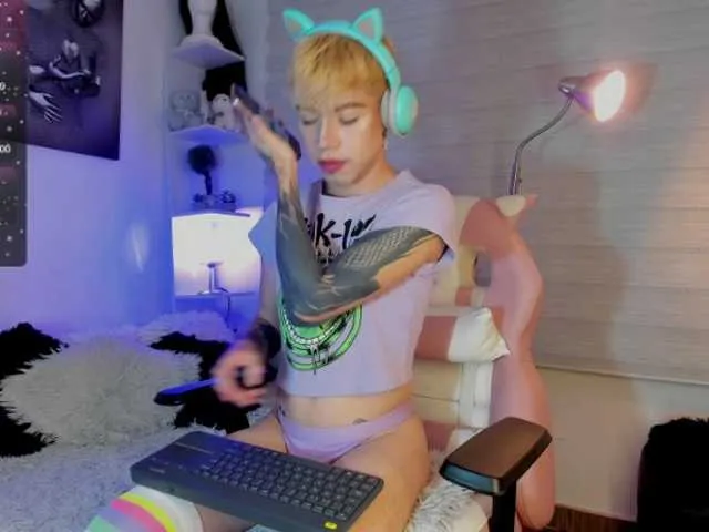 Live sex webcam photo for Henophid #278200674