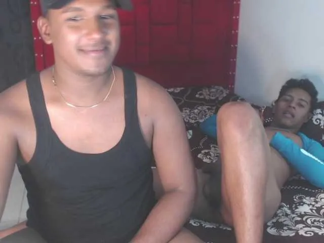 Live sex webcam photo for Henriquexox #274622767