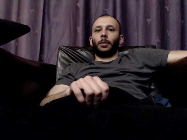 Live sex webcam photo for Henryaxe #277973225