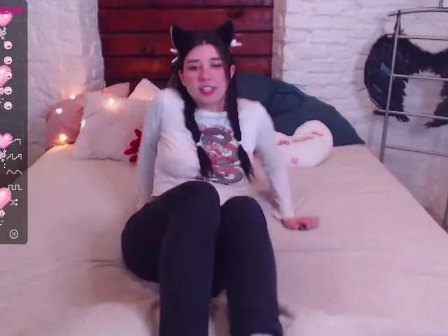 Live sex webcam photo for HentaiKittya #272954798
