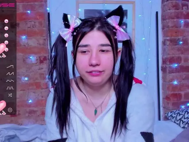Live sex webcam photo for HentaiKittya #273285544