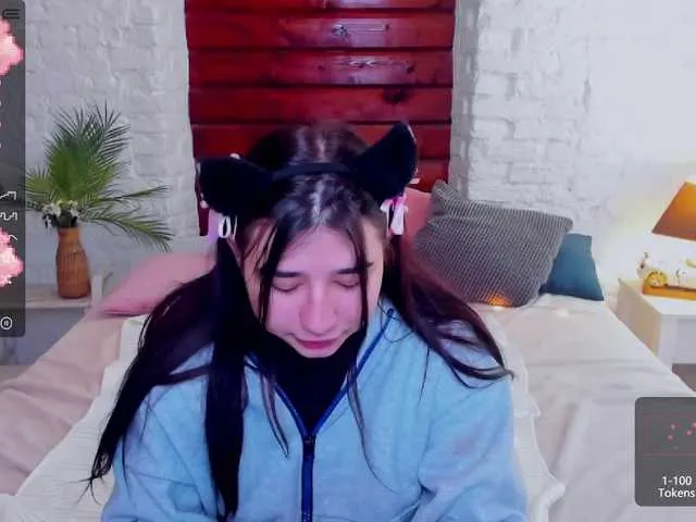 Live sex webcam photo for HentaiKittya #273294059