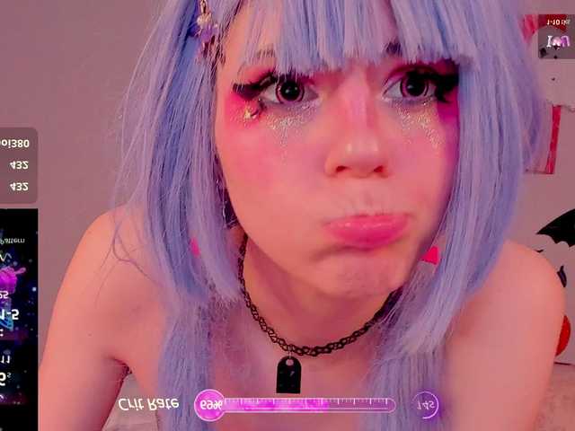 Live sex webcam photo for HentaiMelody #290144335