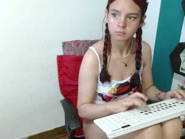 Live sex webcam photo for HenyRan #283580010