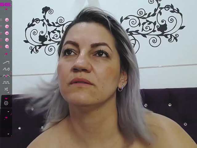 Live sex webcam photo for Hera2022 #272703837