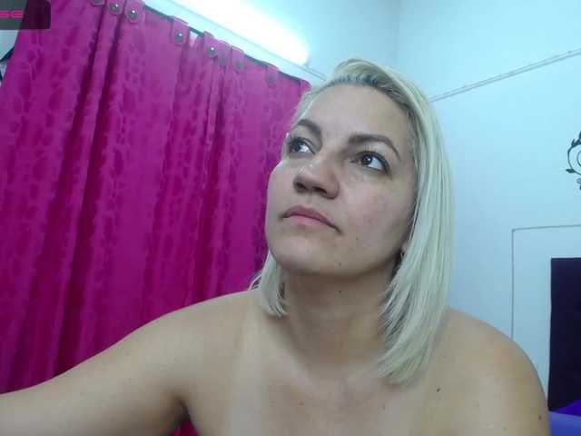 Live sex webcam photo for Hera2022 #273400960