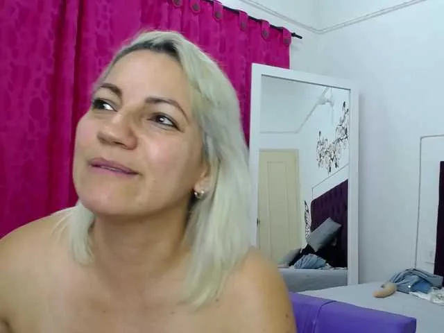 Live sex webcam photo for Hera2022 #273807479