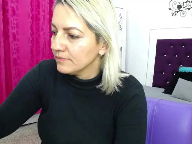 Live sex webcam photo for Hera2022 #273818384