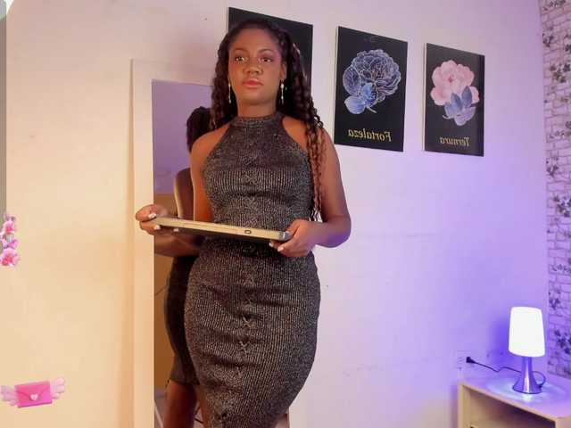 Live sex webcam photo for Herling-888 #278297494