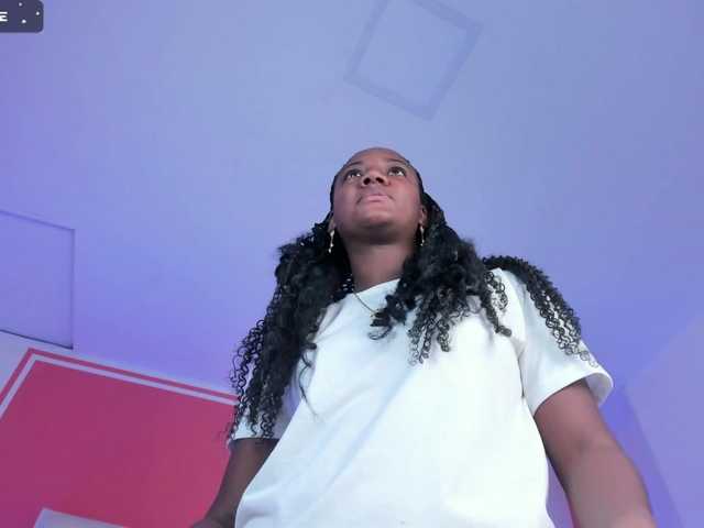 Live sex webcam photo for Herling-888 #288484956